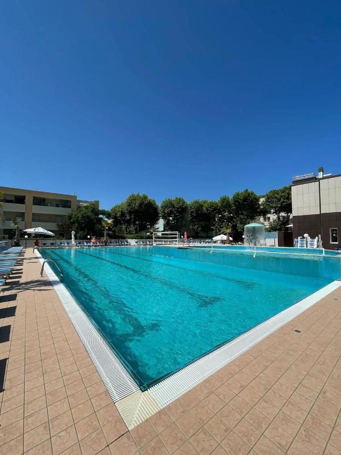 Color Perla Village Bellaria-Igea Marina Exterior photo